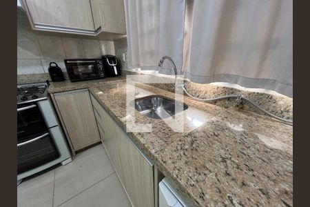 Casa à venda com 250m², 4 quartos e 2 vagas Casa à venda com 250m², 4 quartos e 2 vagasCozinha 1