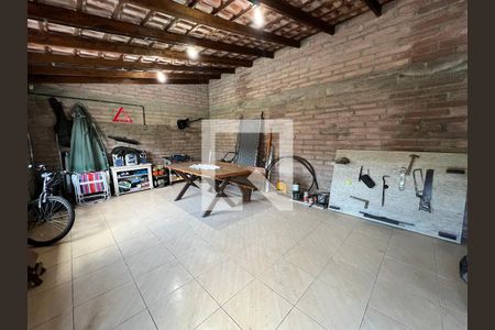 Casa à venda com 250m², 4 quartos e 2 vagas Casa à venda com 250m², 4 quartos e 2 vagasÁrea Gourmet