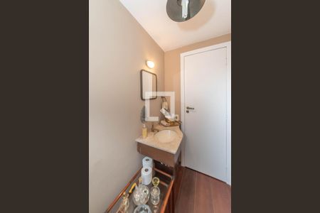 Apartamento à venda com 168m², 4 quartos e 2 vagas Apartamento à venda com 168m², 4 quartos e 2 vagasLavabo