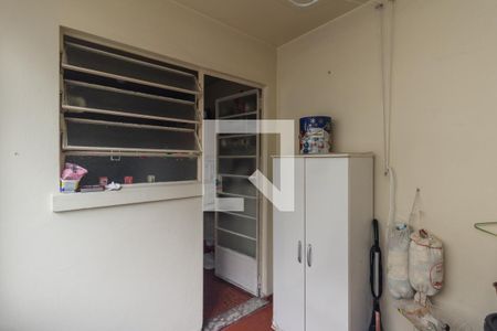 Apartamento à venda com 102m², 2 quartos e 1 vaga Apartamento à venda com 102m², 2 quartos e 1 vagaLavanderia