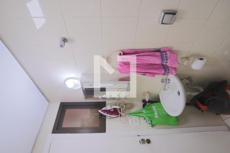 Apartamento à venda com 269m², 3 quartos e 3 vagas Apartamento à venda com 269m², 3 quartos e 3 vagasBanheiro de serviço