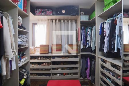 Apartamento à venda com 269m², 3 quartos e 3 vagas Apartamento à venda com 269m², 3 quartos e 3 vagasCloset do quarto 1