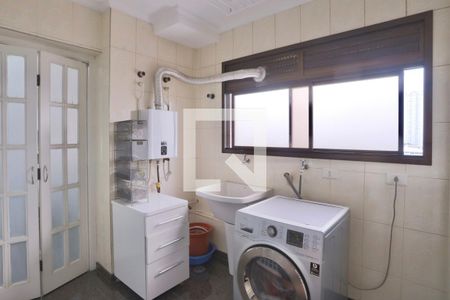 Apartamento à venda com 269m², 3 quartos e 3 vagas Apartamento à venda com 269m², 3 quartos e 3 vagasLavanderia