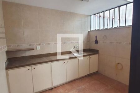 Casa à venda com 250m², 5 quartos e 2 vagas