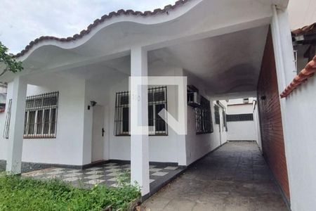 Casa à venda com 250m², 5 quartos e 2 vagas