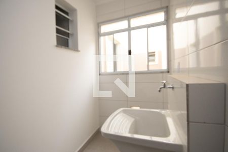 Apartamento à venda com 43m², 2 quartos e sem vaga Apartamento à venda com 43m², 2 quartos e sem vagaCozinha e Área de Serviço