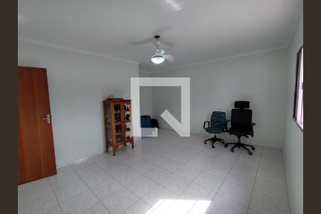 Casa à venda com 300m², 4 quartos e 2 vagas Casa à venda com 300m², 4 quartos e 2 vagasQuarto 02