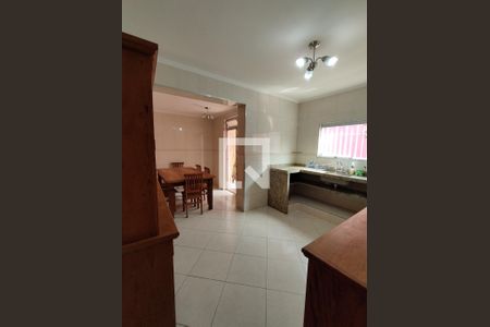 Casa à venda com 300m², 4 quartos e 2 vagas Casa à venda com 300m², 4 quartos e 2 vagasCozinha