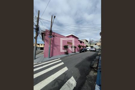 Casa à venda com 300m², 4 quartos e 2 vagas Casa à venda com 300m², 4 quartos e 2 vagasFachada