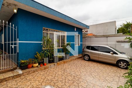 Casa à venda com 170m², 4 quartos e 4 vagas Casa à venda com 170m², 4 quartos e 4 vagasGaragem