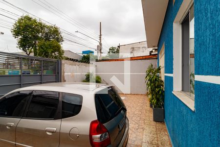 Casa à venda com 170m², 4 quartos e 4 vagas Casa à venda com 170m², 4 quartos e 4 vagasGaragem
