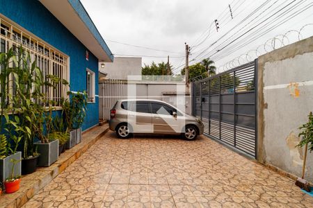 Casa à venda com 170m², 4 quartos e 4 vagas Casa à venda com 170m², 4 quartos e 4 vagasGaragem