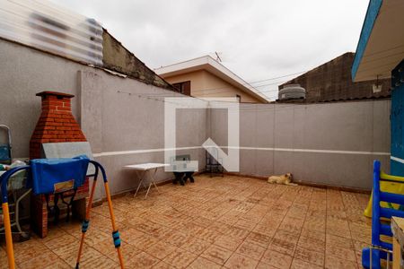 Casa à venda com 170m², 4 quartos e 4 vagas Casa à venda com 170m², 4 quartos e 4 vagasQuintal