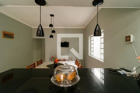 Casa à venda com 170m², 4 quartos e 4 vagas Casa à venda com 170m², 4 quartos e 4 vagasSala de Jantar