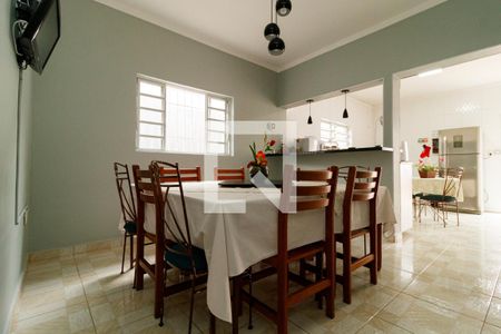 Casa à venda com 170m², 4 quartos e 4 vagas Casa à venda com 170m², 4 quartos e 4 vagasSala de Jantar