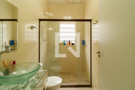 Casa à venda com 170m², 4 quartos e 4 vagas Casa à venda com 170m², 4 quartos e 4 vagasBanheiro