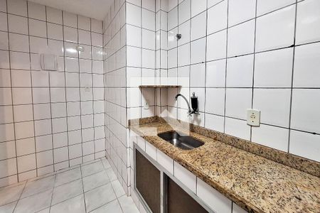 Apartamento à venda com 119m², 2 quartos e 1 vaga Apartamento à venda com 119m², 2 quartos e 1 vagaCozinha