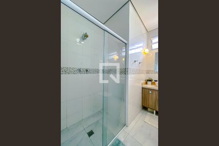 Casa à venda com 240m², 5 quartos e 2 vagasBanheiro