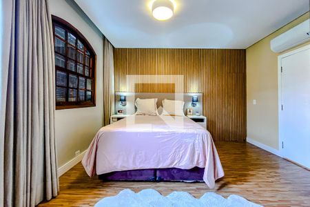 Casa à venda com 240m², 5 quartos e 2 vagasQuarto 1 - Suíte