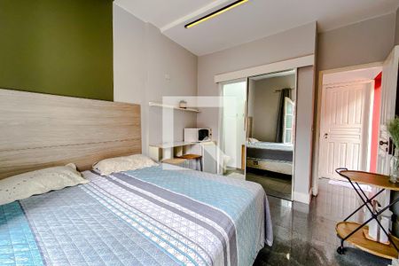 Casa à venda com 240m², 5 quartos e 2 vagasÁrea externa - Suíte externa