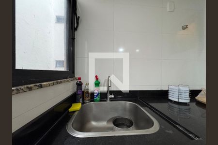 Apartamento à venda com 130m², 2 quartos e 1 vaga Apartamento à venda com 130m², 2 quartos e 1 vagaCozinha e Área de Serviço