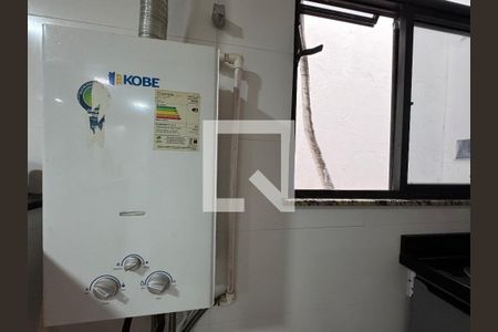 Apartamento à venda com 130m², 2 quartos e 1 vaga Apartamento à venda com 130m², 2 quartos e 1 vagaCozinha e Área de Serviço