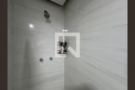 Apartamento à venda com 130m², 2 quartos e 1 vaga Apartamento à venda com 130m², 2 quartos e 1 vagaSuite 1- Banheiro