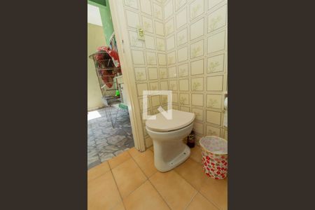 Casa à venda com 74m², 3 quartos e 2 vagas Casa à venda com 74m², 3 quartos e 2 vagasBanheiro 2