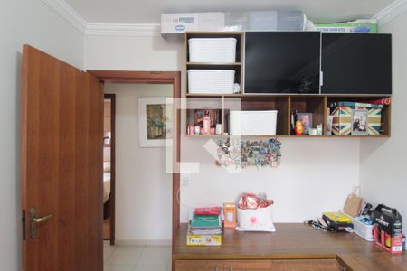 Apartamento à venda com 105m², 3 quartos e 3 vagasQuarto 2