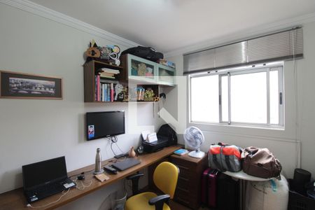 Apartamento à venda com 105m², 3 quartos e 3 vagasQuarto 2