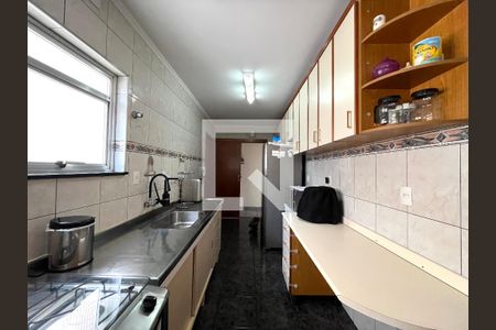 Apartamento à venda com 100m², 2 quartos e 1 vaga Apartamento à venda com 100m², 2 quartos e 1 vagaCozinha