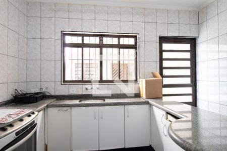 Casa à venda com 418m², 4 quartos e 6 vagasPiscina - Cozinha