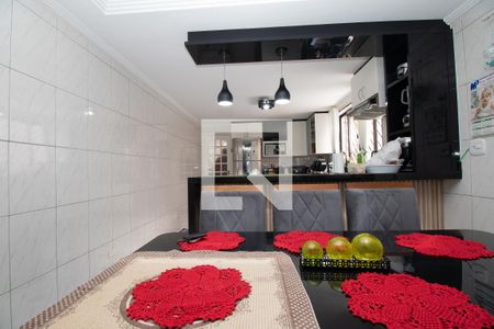 Casa à venda com 418m², 4 quartos e 6 vagasCozinha