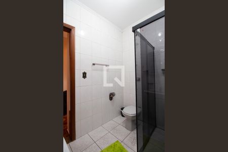 Casa à venda com 418m², 4 quartos e 6 vagasPiscina - Banheiro