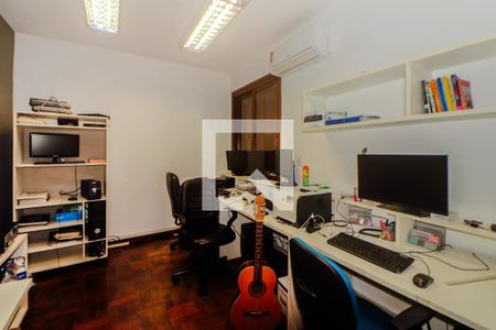 Casa à venda com 243m², 3 quartos e 3 vagas Casa à venda com 243m², 3 quartos e 3 vagasQuarto 2