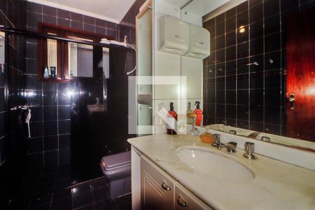 Casa à venda com 243m², 3 quartos e 3 vagas Casa à venda com 243m², 3 quartos e 3 vagasBanheiro Social