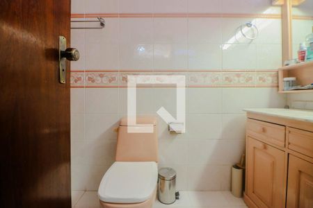 Casa à venda com 243m², 3 quartos e 3 vagas Casa à venda com 243m², 3 quartos e 3 vagasBanheiro da Suíte