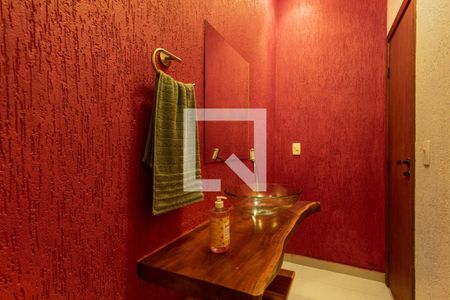 Casa de condomínio à venda com 286m², 4 quartos e 2 vagas Casa de condomínio à venda com 286m², 4 quartos e 2 vagasLavabo