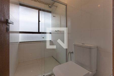 Casa de condomínio à venda com 286m², 4 quartos e 2 vagas Casa de condomínio à venda com 286m², 4 quartos e 2 vagasBanheiro do Quarto 3 e 4