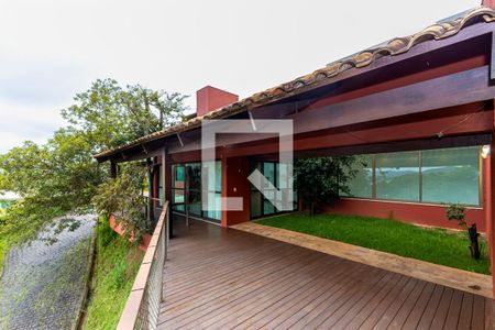 Casa de condomínio à venda com 286m², 4 quartos e 2 vagas Casa de condomínio à venda com 286m², 4 quartos e 2 vagasÁrea comum