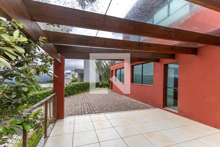 Casa de condomínio à venda com 286m², 4 quartos e 2 vagas Casa de condomínio à venda com 286m², 4 quartos e 2 vagasÁrea comum