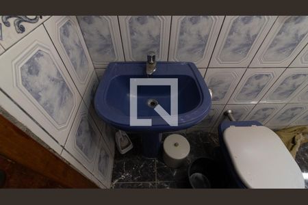 Casa à venda com 207m², 4 quartos e 2 vagas Casa à venda com 207m², 4 quartos e 2 vagasBanheiro - Casa 2