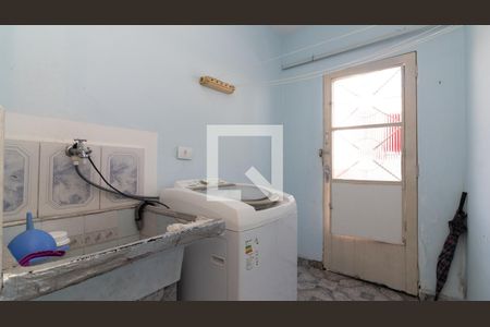 Casa à venda com 207m², 4 quartos e 2 vagas Casa à venda com 207m², 4 quartos e 2 vagasÁrea de Serviço - Casa 2