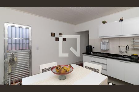 Casa à venda com 207m², 4 quartos e 2 vagas Casa à venda com 207m², 4 quartos e 2 vagasCozinha - Casa 1