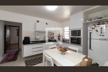 Casa à venda com 207m², 4 quartos e 2 vagas Casa à venda com 207m², 4 quartos e 2 vagasCozinha - Casa 1