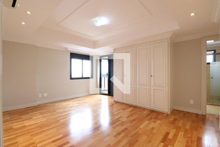Apartamento à venda com 480m², 4 quartos e 5 vagasSuíte 2