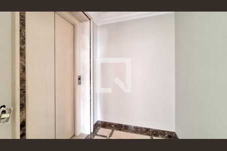 Apartamento à venda com 480m², 4 quartos e 5 vagas Apartamento à venda com 480m², 4 quartos e 5 vagasÁrea comum