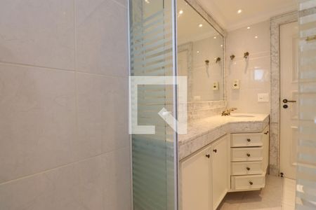 Apartamento à venda com 480m², 4 quartos e 5 vagasBanheiro da Suíte 3