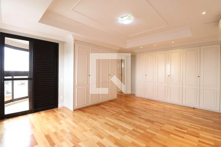 Apartamento à venda com 480m², 4 quartos e 5 vagasSuíte 2