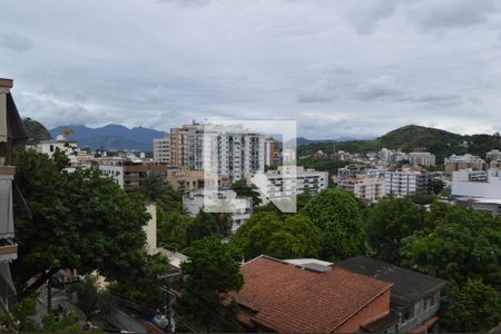 Apartamento à venda com 74m², 3 quartos e 1 vaga Apartamento à venda com 74m², 3 quartos e 1 vagaVista da Suíte 2